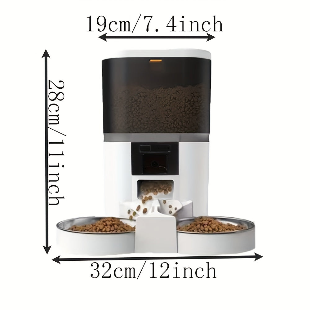 A 1.06gal High-Definition Pet Feeder Featuring Adjustable Cameras for Both High And Low Angles