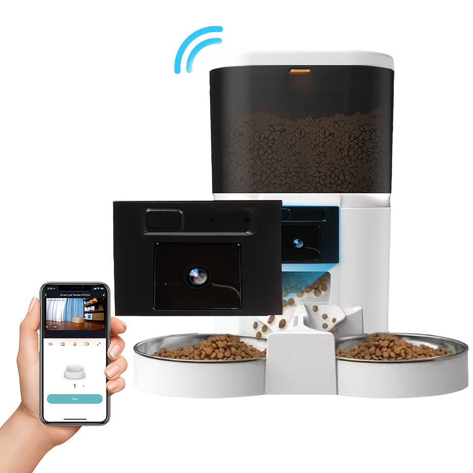 A 1.06gal High-Definition Pet Feeder Featuring Adjustable Cameras for Both High And Low Angles
